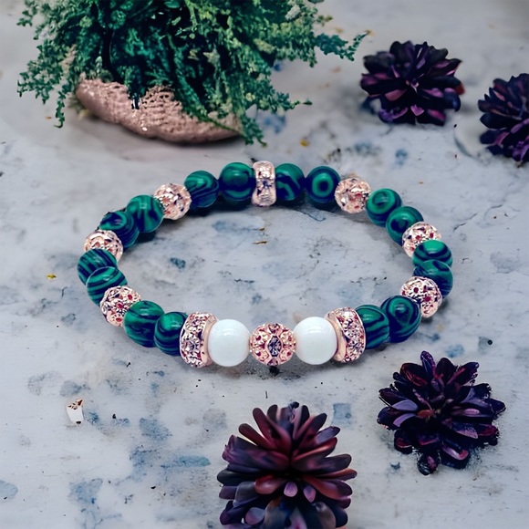 Malachite Beads Bracelet - Picture 3 of 6